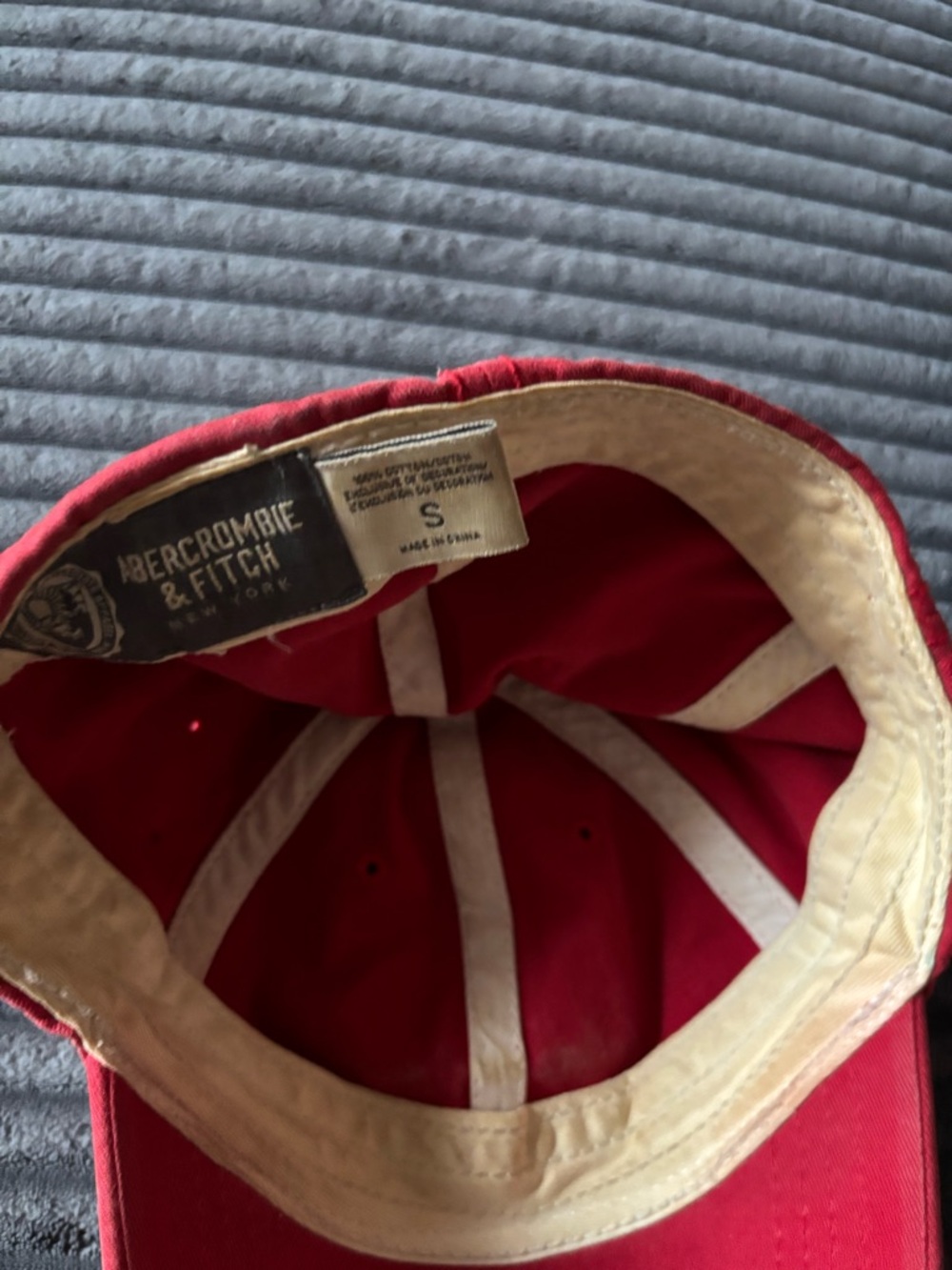 Abercrombie & Fitch Red Baseball Cap - Picture 3 of 3